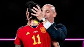 "Se acabó": el grito de guerra de las deportistas frente a la negativa del presidente de la Federación Española de Fútbol, Luis Rubiales, a renunciar