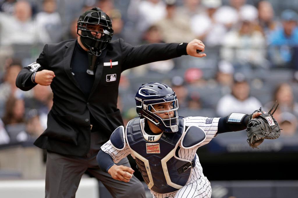 How Yankees catchers have perfected the art of stealing strikes