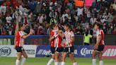 Las Chivas de Guadalajara vencen al Toluca y siguen con paso perfecto