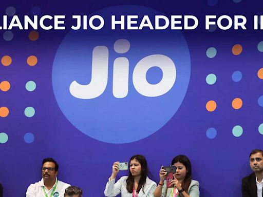 Reliance Jio heading for an IPO? Tariff hikes, 5G monetisation moves hint at listing; could be India's largest - Times of India