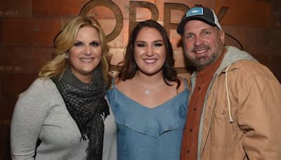 Garth Brooks Paused His Music Career to Raise His 3 Daughters! Meet Trisha Yearwood’s Stepkids