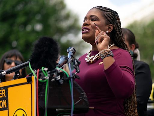 Cori Bush looks to avert defeat in Missouri primary: Live results