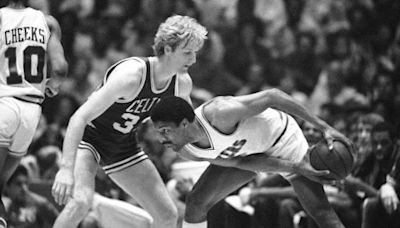 Today in Sports History: Larry Bird beats out Magic Johnson for NBA rookie of year
