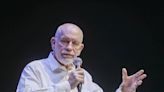 John Malkovich: "Nunca siento afinidad con los personajes que represento"