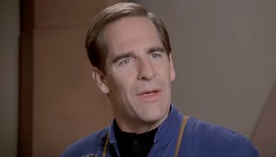 Star Trek's Scott Bakula Showed Up For The Franchise's Latest Award, And I’m Psyched For A Couple Of Reasons