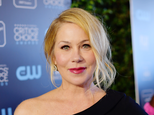 Christina Applegate asks Love Island contestants to stop the ‘weird’ behaviors