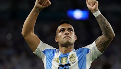 Lautaro Martínez reveló qué le dijo a Messi al momento de dedicarle su primer gol en el triunfo de la selección argentina ante Perú