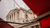 UK Banks Bid for Record Cash From BOE for Sixth Straight Week