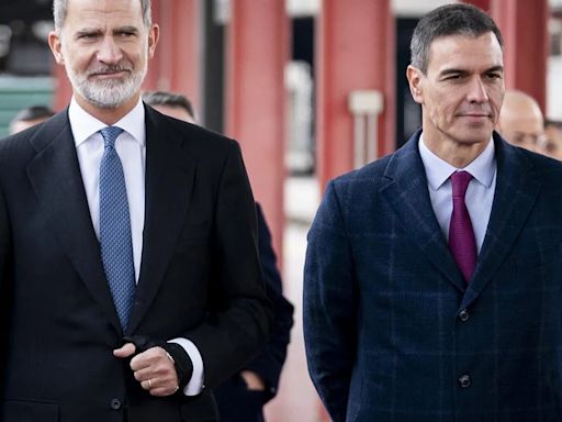 Pedro Sánchez da la enhorabuena a Felipe VI por su primera década "sirviendo a España" con "ejemplaridad" y "lealtad"