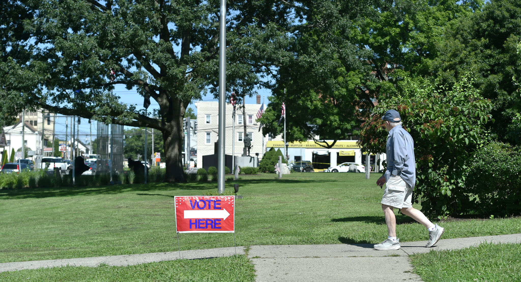 CT Primary 2024: Around Connecticut Democrats and Republicans voted for their party candidates.