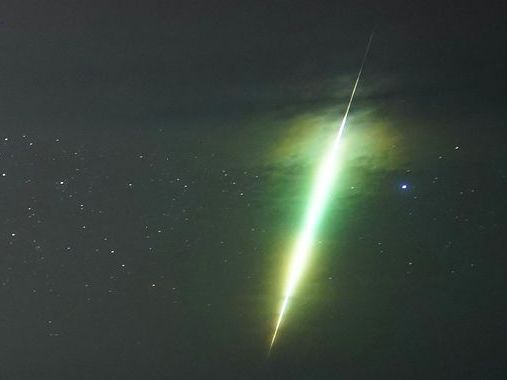 Early evening meteor shower peaks tonight: How to tell your Draconid meteors from your Taurids