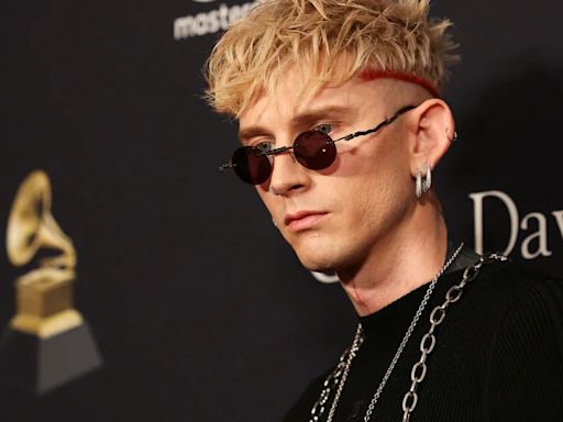 Machine Gun Kelly aseguró que lleva un año sobrio: “Ya no bebo”