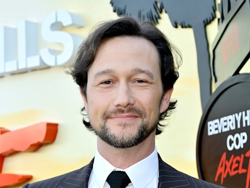 Joseph Gordon-Levitt settles debate over meaning of 500 Days of Summer as he says movie is ‘misinterpreted’