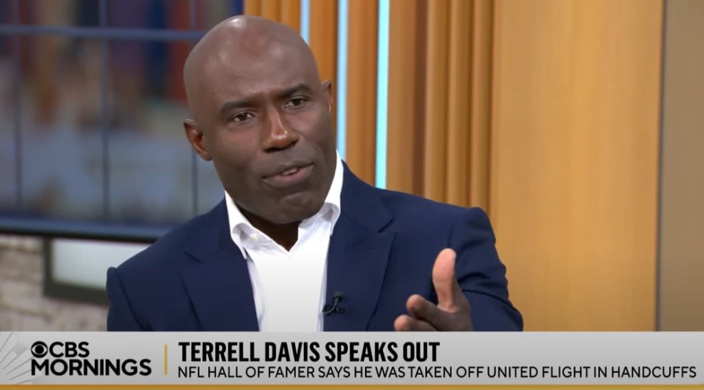 WATCH: Terrell Davis says he felt “powerless” after being handcuffed on United Airlines flight in front of family