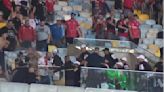 Copa Libertadores: la brutal agresión de la Policía de Brasil contra los hinchas de Argentinos Juniors