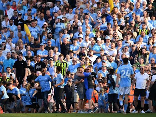 Bernardo Silva's furious reaction to Man City pitch invasion amid Premier League title win