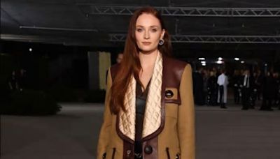 Sophie Turner se despide de México después de pasar por la Arena Coliseo