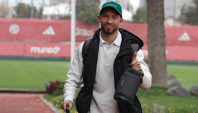 Felipe Loyola se sumó a la Roja de Gareca y se desató una polémica en el fútbol chileno