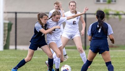 Class 1A/3A Girls: Tough defense leads St. James past Donoho