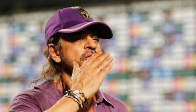 Shahrukh gushes over KKR's 'Superman' and 'Fashionista'