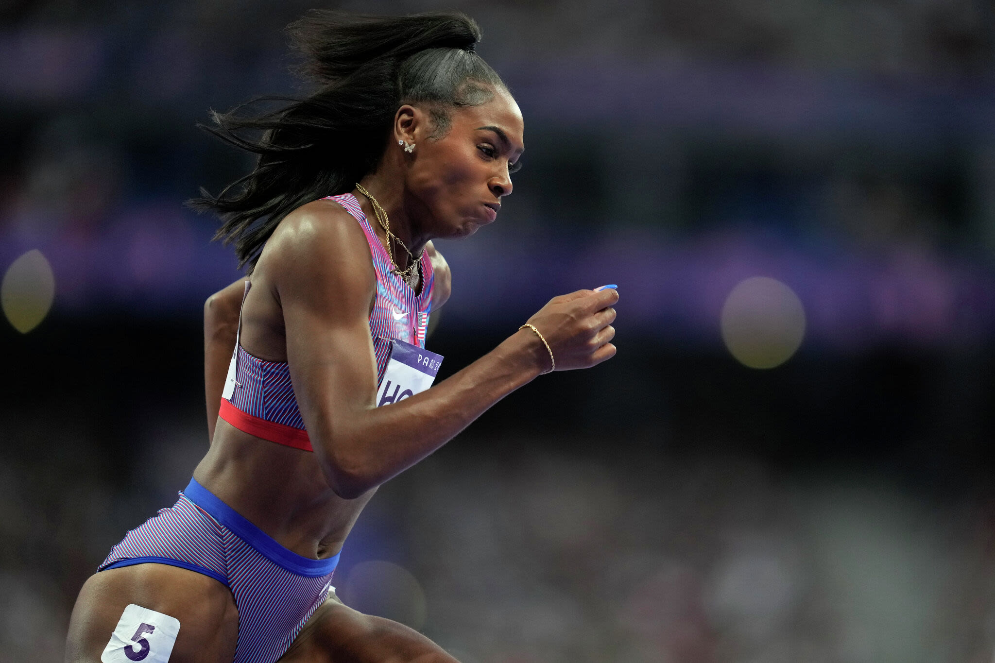 Connecticut native Alexis Holmes sprints her way into women's Olympic 400 meter final