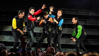 New Kids on the Block make summer magic with Paula Abdul and DJ Jazzy Jeff in Star Lake concert