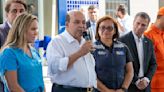 Ibaneis participa de inauguração de agência do BRB no Riacho Fundo 2