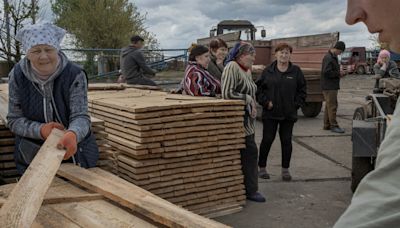 The Russians Destroyed Their Villages. Now They Rebuild.