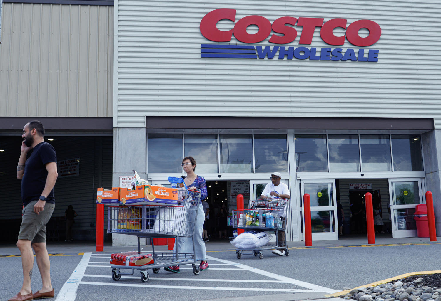 Costco introduces card scanners to crack down on membership sharing