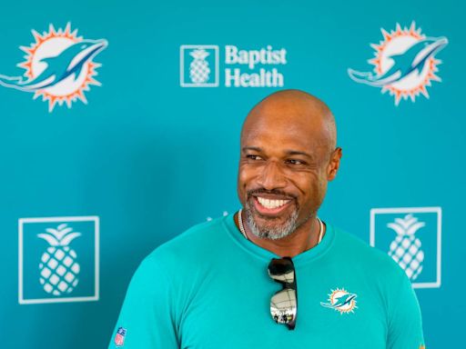 Dolphins’ Weaver on Cam Smith, Robinson, Ramsey, more. And Hard Rock practice canceled