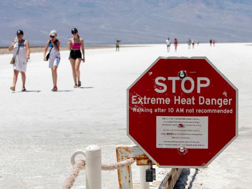 Tourists still flock to Death Valley amid searing US heat wave blamed for several deaths