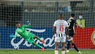 Una noche inspirada de Esteban Paredes y una recordada farra en Lima: el parejo historial de Colo Colo en Perú por la Libertadores - La Tercera