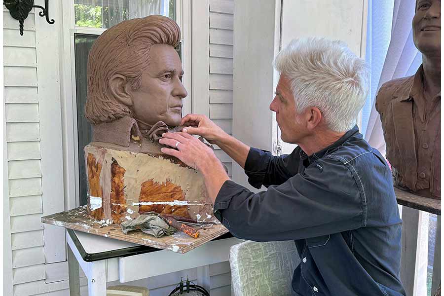 Civil rights leader Daisy Bates and music legend Johnny Cash to replace Arkansas statues at the US Capitol - East Idaho News