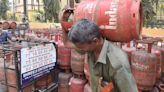 Biometric Aadhaar authentication of LPG consumers necessary for DBT: Centre - ET EnergyWorld