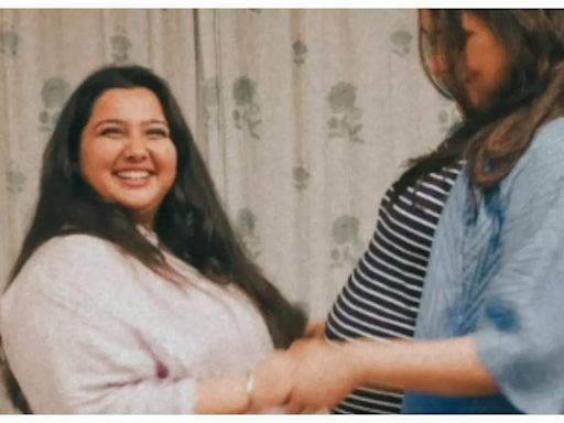 Mom-to-be Richa Chadha flaunts her baby bump in a bodycon dress; See pic | Hindi Movie News - Times of India