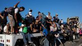 Sujeto que transportaba ilegalmente hacia EE.UU. a 15 migrantes salvadoreños es detenido en México - El Diario NY
