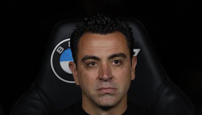 Xavi Hernández se queda y cumplirá su contrato como entrenador del Barça