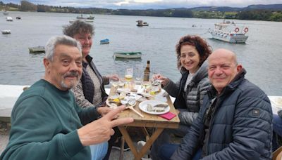 Castropol se llena por el décimo cumpleaños del Festival "Somos la ostra"