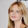 Jennifer Jason Leigh