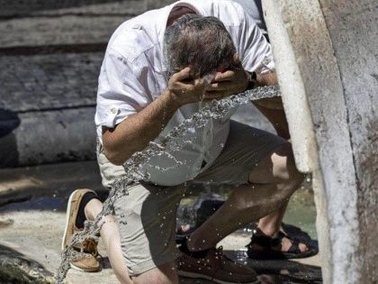 Italia mantiene activa la alerta roja por ola de calor en Roma y más ciudades