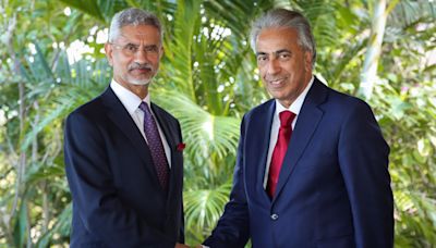 External Affairs Minister Jaishankar meets Mauritius top political leaders | World News - The Indian Express