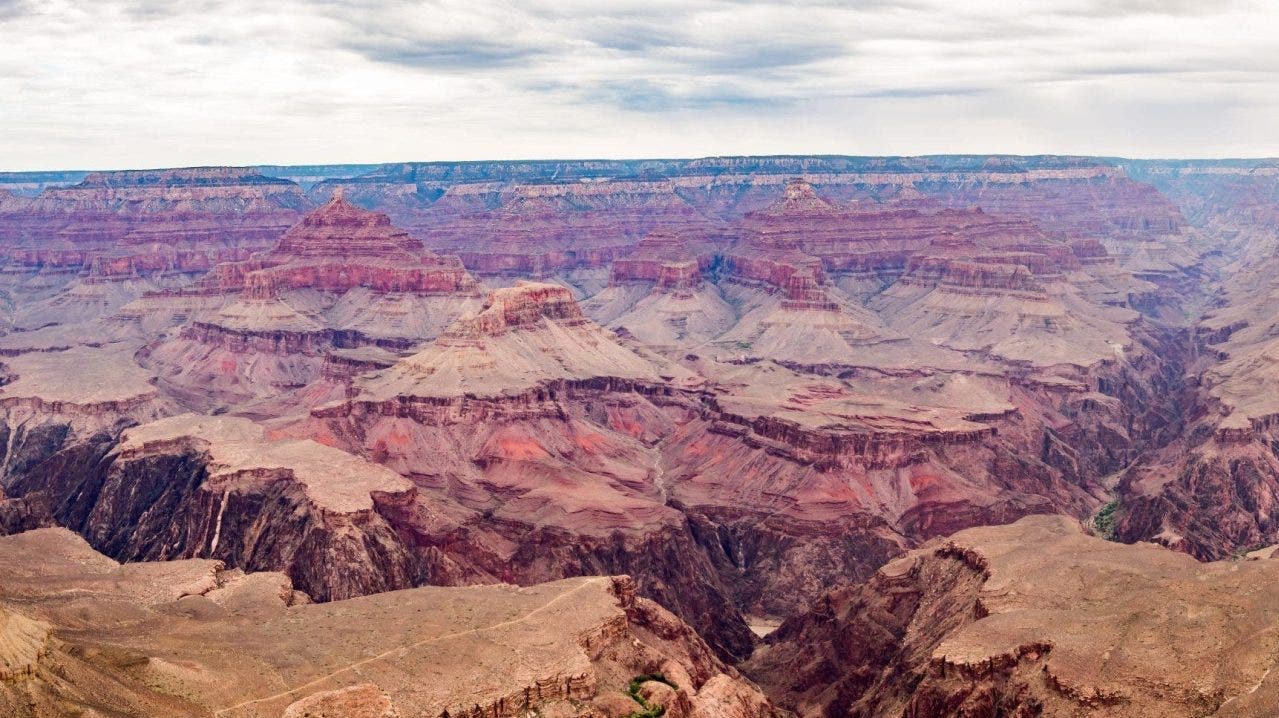 Base jumper dies after 500-foot fall at Grand Canyon