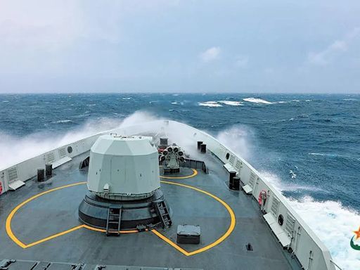 大陸戰機也放颱風假 僅剩軍艦徘徊台海