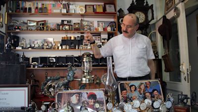 Turkish shopkeeper's passion transforms store into museum of history