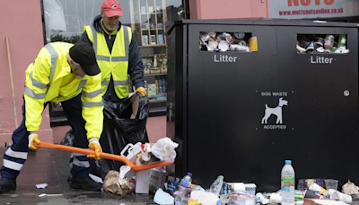 Unions call off bin worker strike after new pay offer