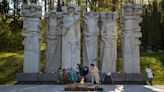 Row breaks out as Vilnius tears down Stalin-era WW2 memorial