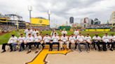 Pirates honor 1979 'Fam-A-Lee' title team