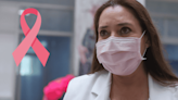 Verónica Toussaint: ¿Qué es el cáncer de mama, enfermedad por la que falleció?