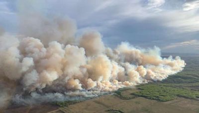 Incendios forestales en Canadá obligan a miles de personas a evacuar