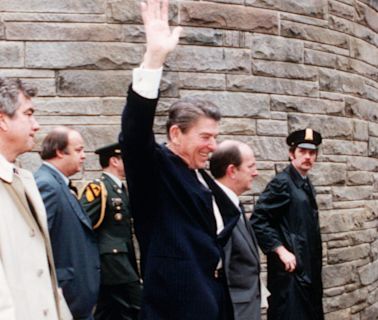 The public is outraged the Secret Service appeared to allow a shooter a clear shot of Trump. After Reagan was shot, the agency was widely praised.